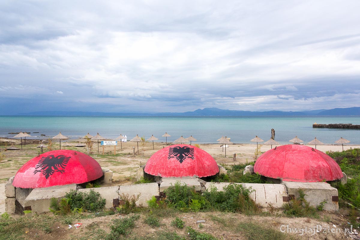 Półwysep Rodonit i bunkry na plaży